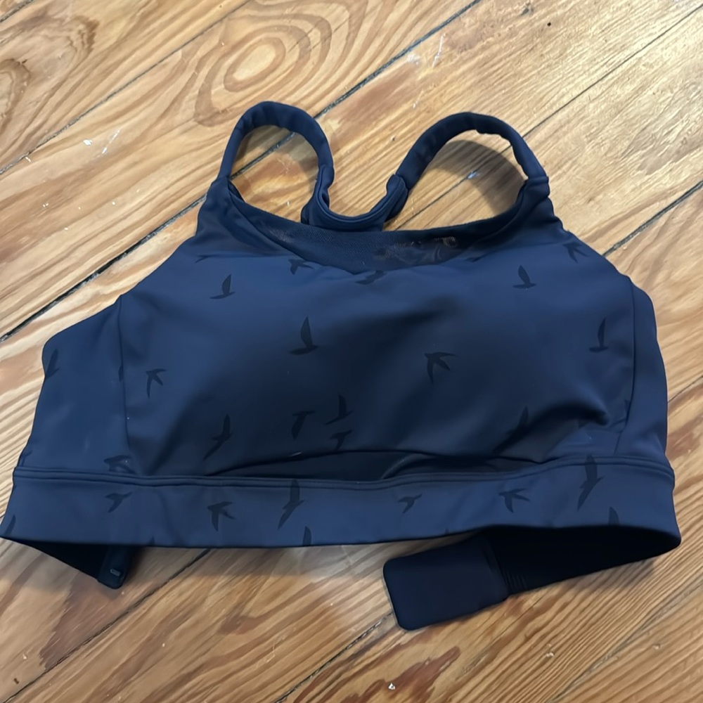 Oiselle boom bra 32C ink blue with flying birds